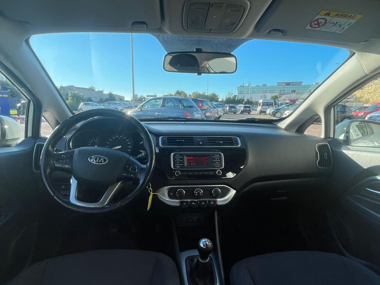 Kia Rio 1.2 CVVT 5p. Cool