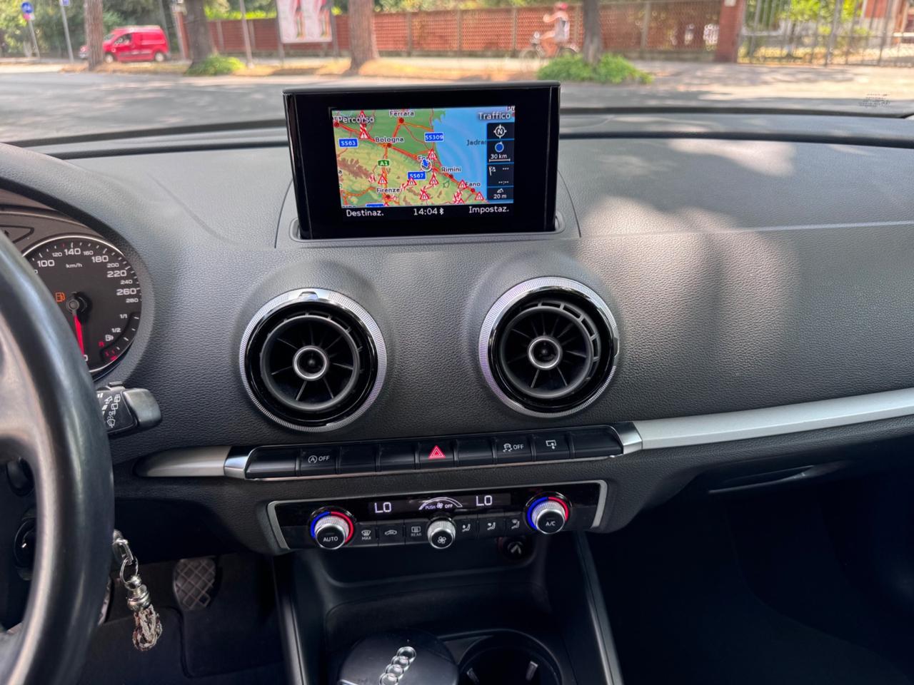 Audi A3 1.2 TFSI 110 CV neopaten garanzia 12 mesi