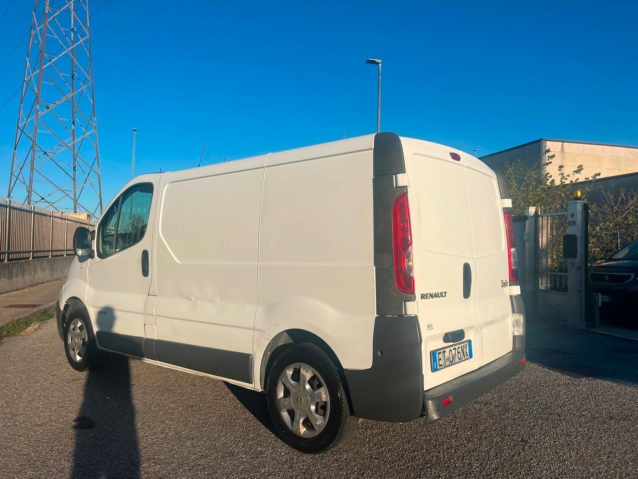 Renault trafic 2.0 dci