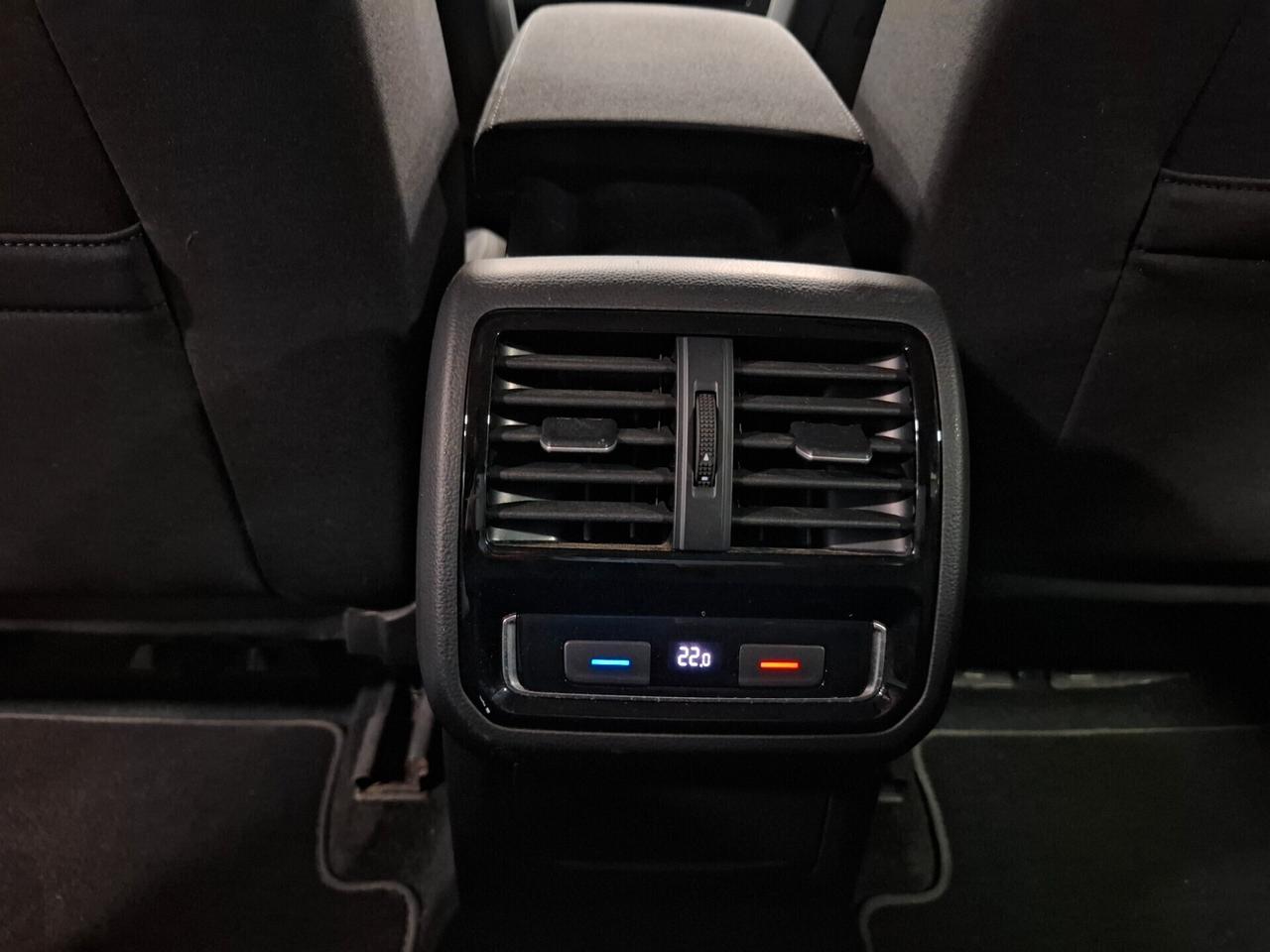 Volkswagen Passat 2.0 TDI EVO DSG