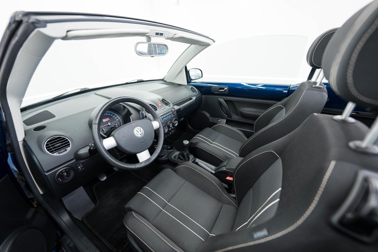 Volkswagen New Beetle 1.6 Cabrio