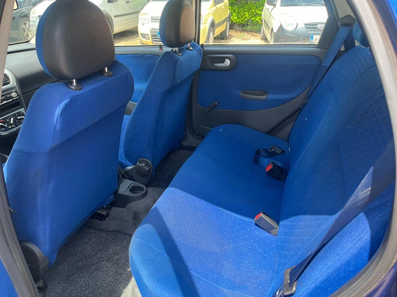 Opel Corsa 1.2i 16V cat 5 porte 'Njoy