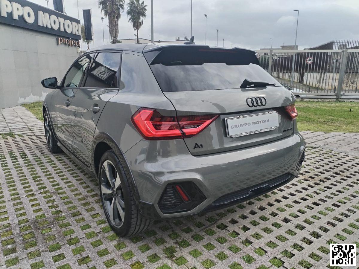 AUDI - A1 Sportback - A1 allstreet 30 TFSI S Tronic. Id. Contrast