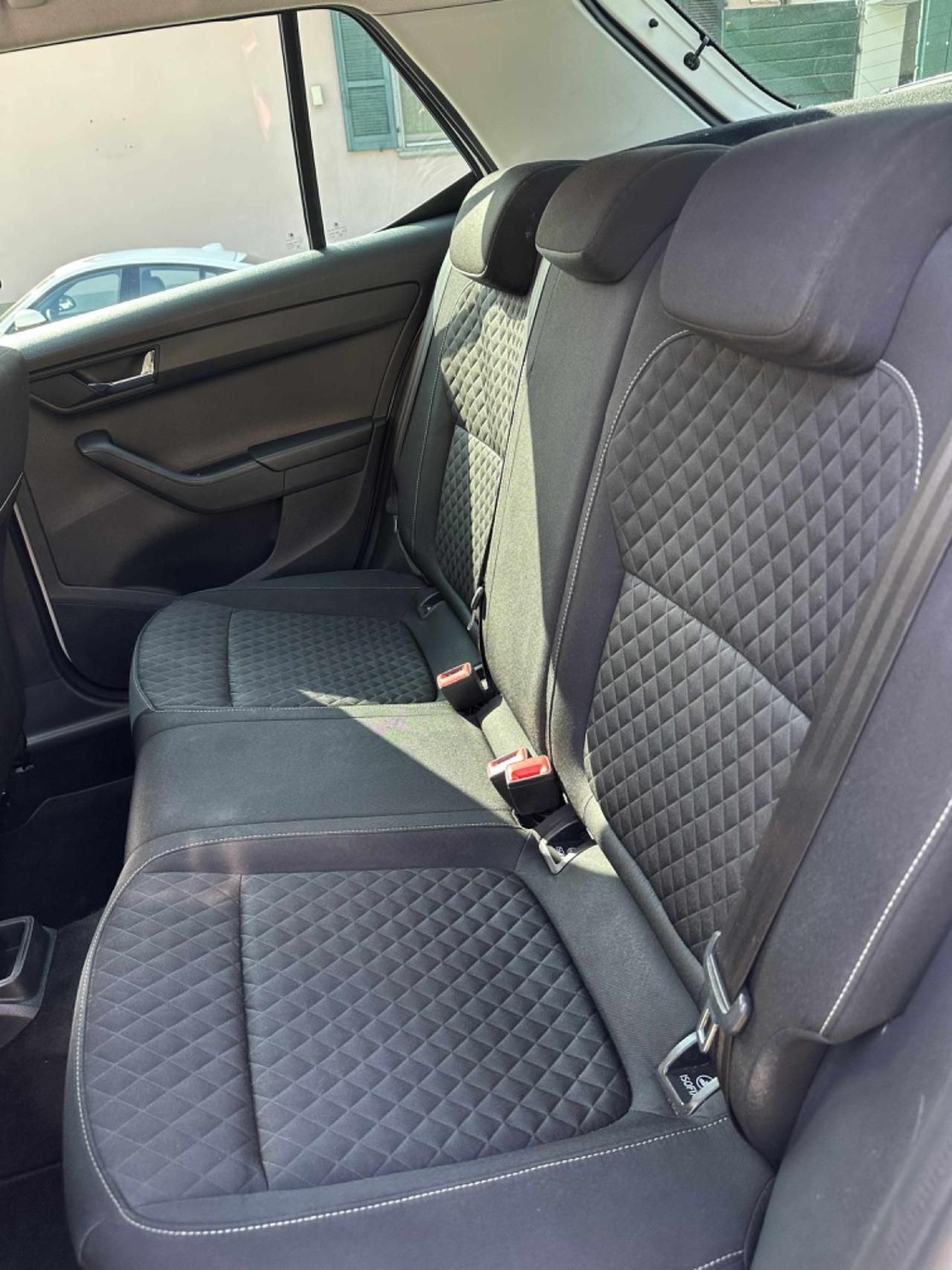 Skoda FABIA 1.0 MPI 75 CV BICOLOR NEOPAT KMCERT GARANZ