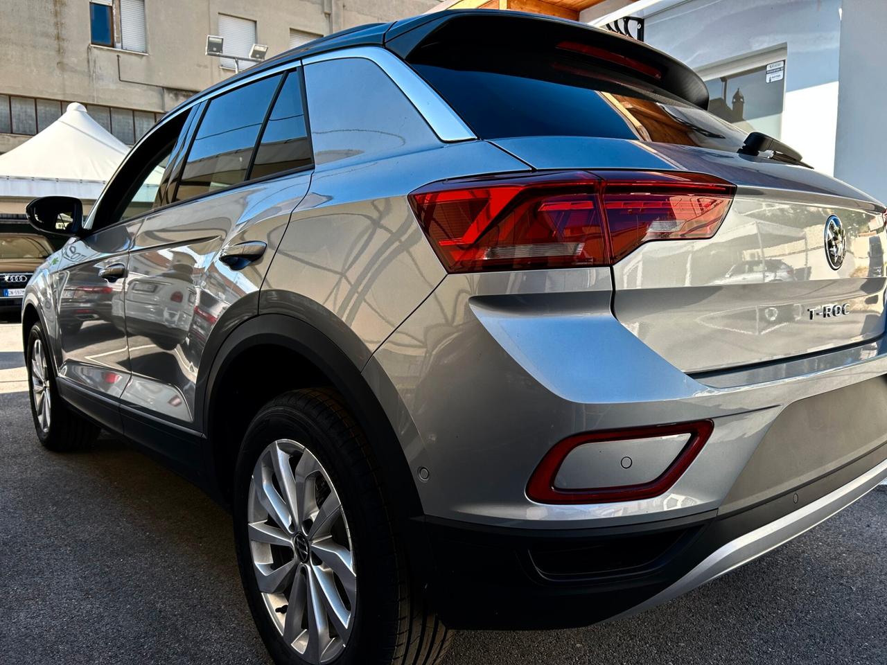 Volkswagen T-Roc 1.0 TSI Style BlueM. 2025
