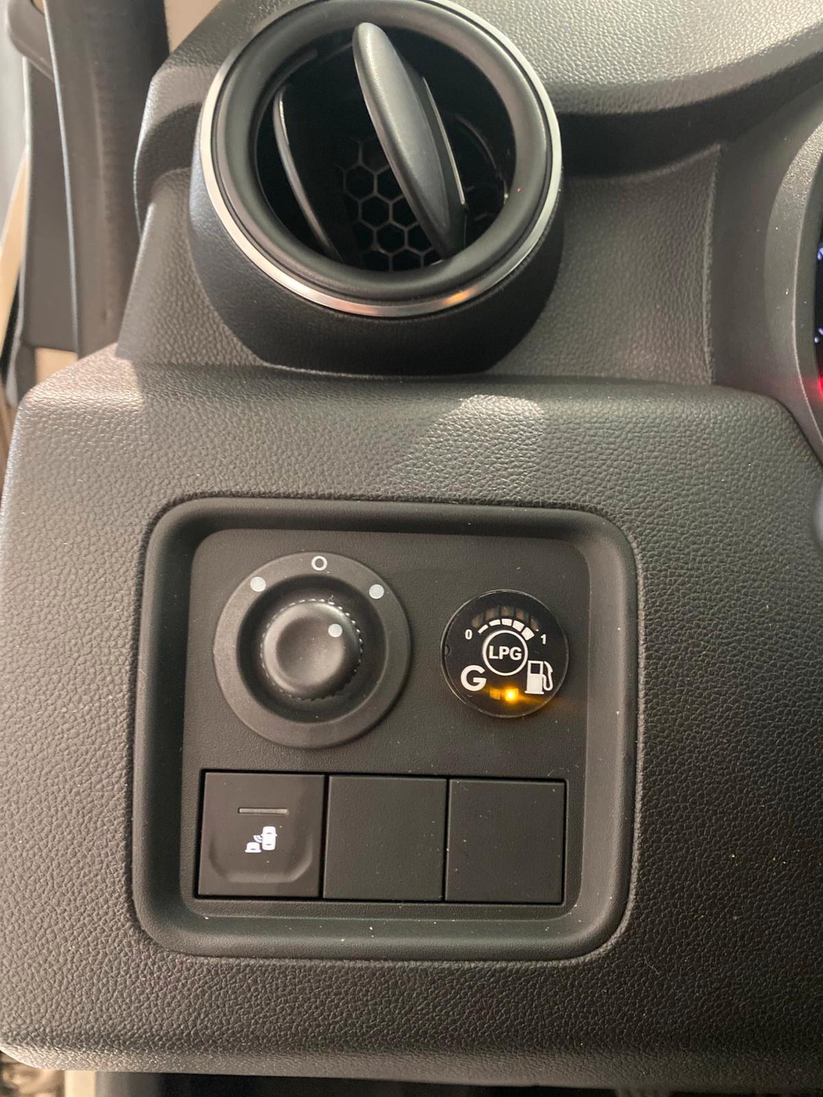 Dacia Duster 1.6 SCe GPL 4x2 Prestige