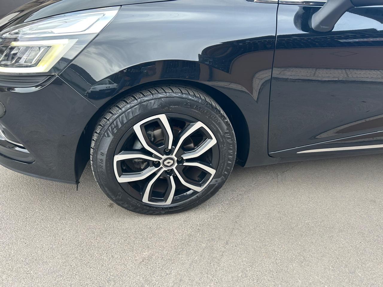 Renault Clio dCi 8V 75 CV 5 porte Moschino Zen