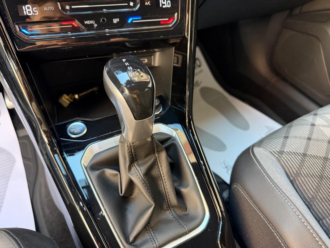 Volkswagen T-Roc 2.0 TDI150 CV DSG R-Line 2024
