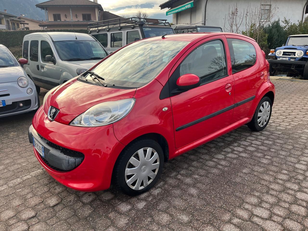 Peugeot 107 1.0 68CV 5p. Desir