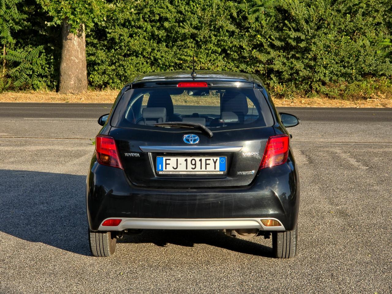Toyota Yaris 1.5 Hybrid 5 porte Business 2017-E6 Automatico NEO