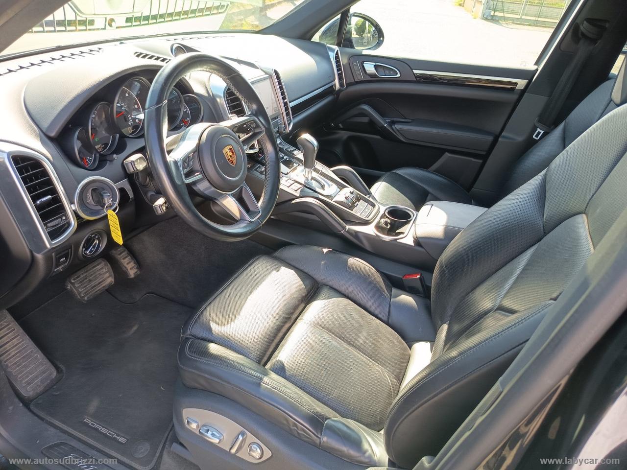 PORSCHE Cayenne 3.0 Diesel Platinum Edition