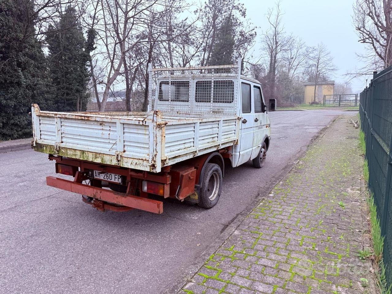 Iveco Daily 2.5 - RIBALTABILE 3 TRILATERALE 7 POST