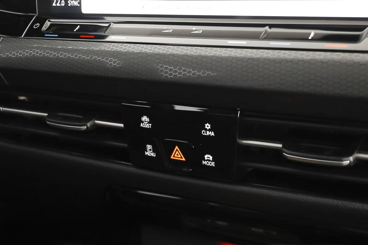 Volkswagen Golf GTI VIII Clubsport 2.0 TSI IQ.Light NAVIGATORE TETTO PANORAMICO