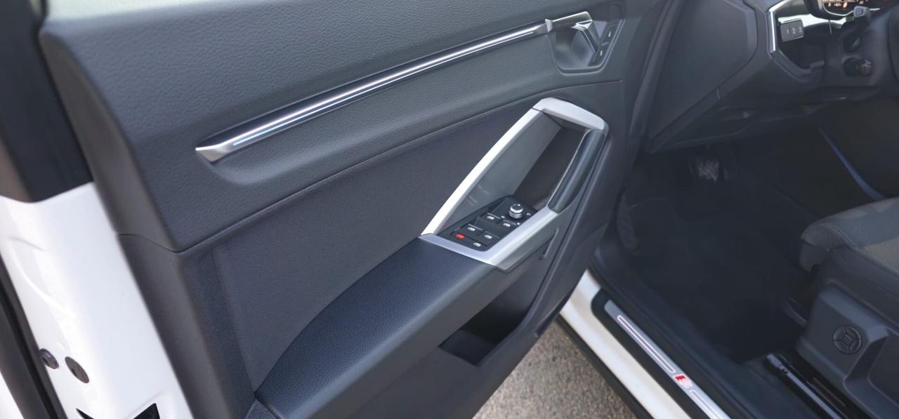 Audi Q3 35 TDI S tronic line edition