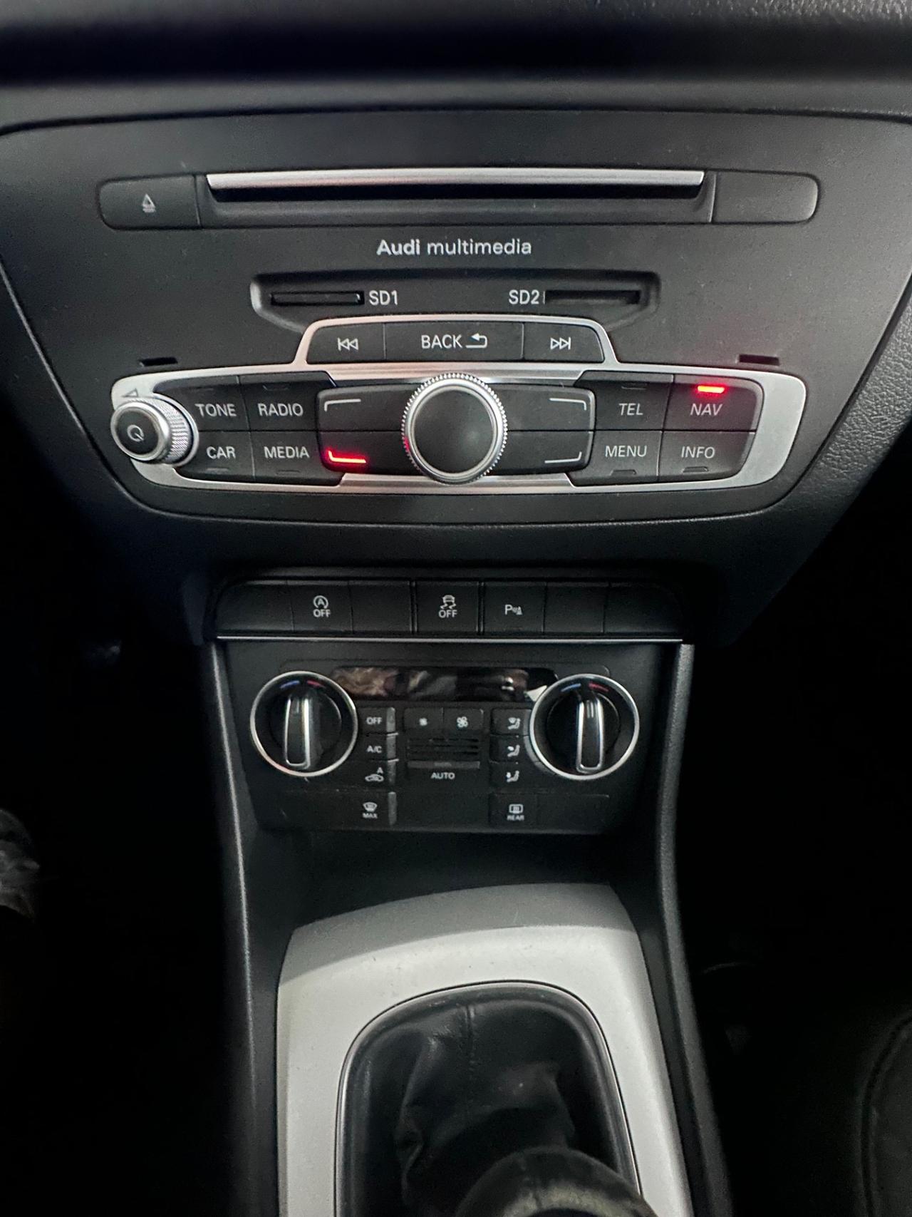 Audi Q3 2.0 TDI 120 CV Business