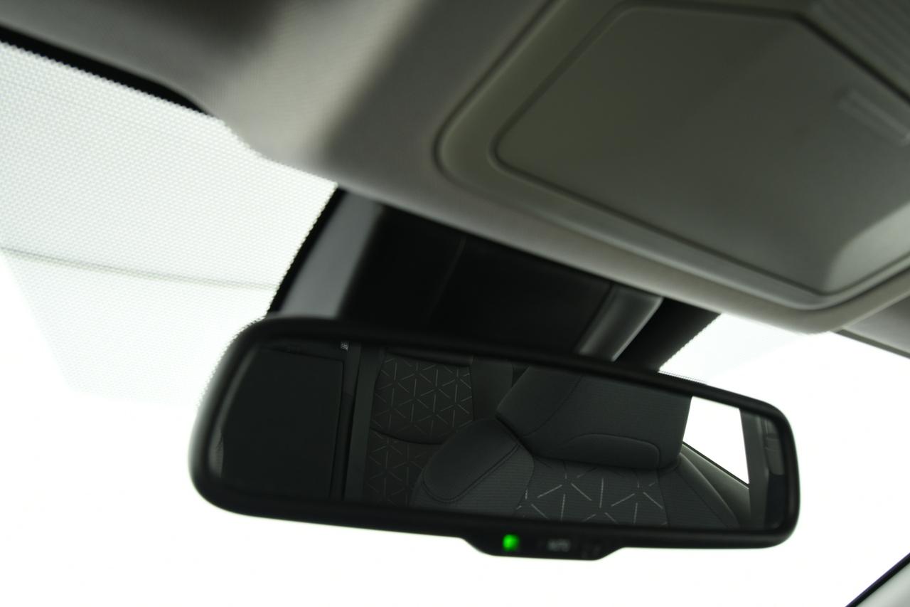 TOYOTA Rav4 2.5 vvt-ie h Business 2wd 218cv e-cvt CAMERA+ACC
