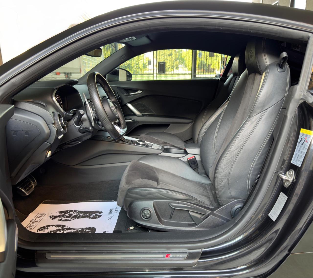 Audi TT Coupé 2.0 TFSI quattro S tronic line