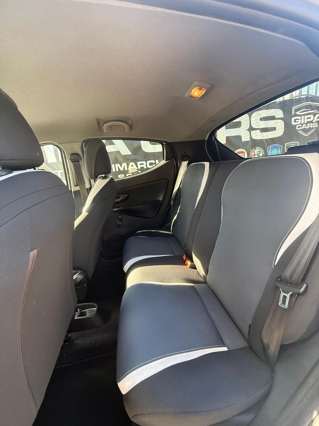 Lancia Ypsilon 0.9 TwinAir 85 CV 5 porte Metano Ecochic Elle