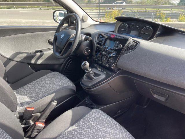 LANCIA Ypsilon 1.0 5 porte