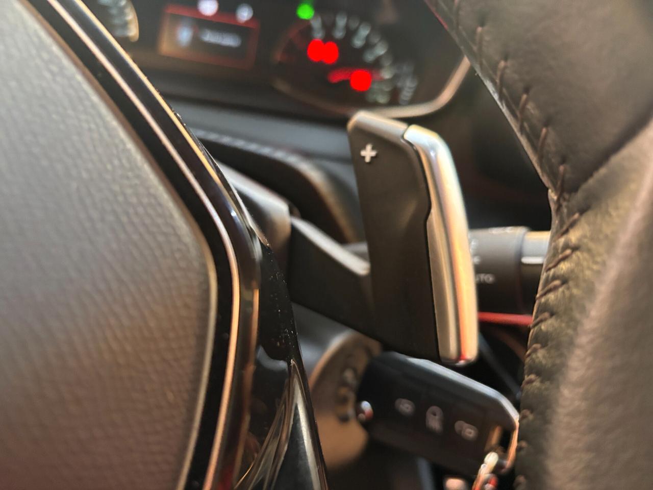 Peugeot 2008 BlueHDi 130 CV EAT8 Allure-2022