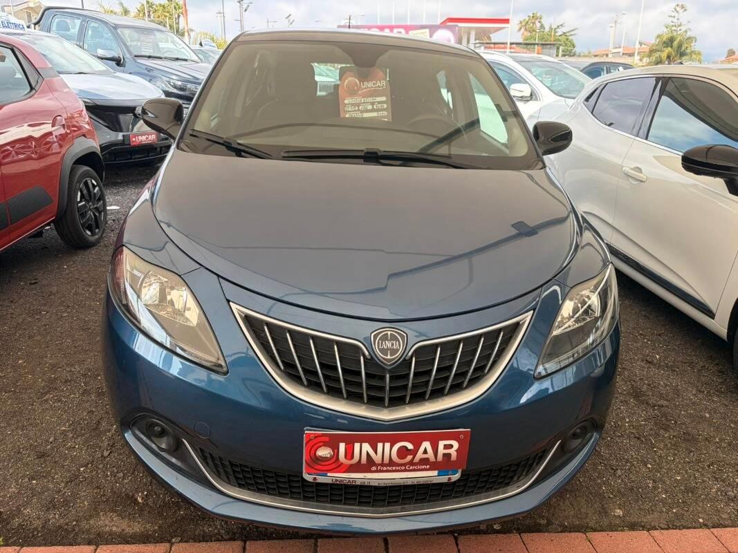 Lancia Ypsilon III 1.0 firefly hybrid Silver s&s 70cv