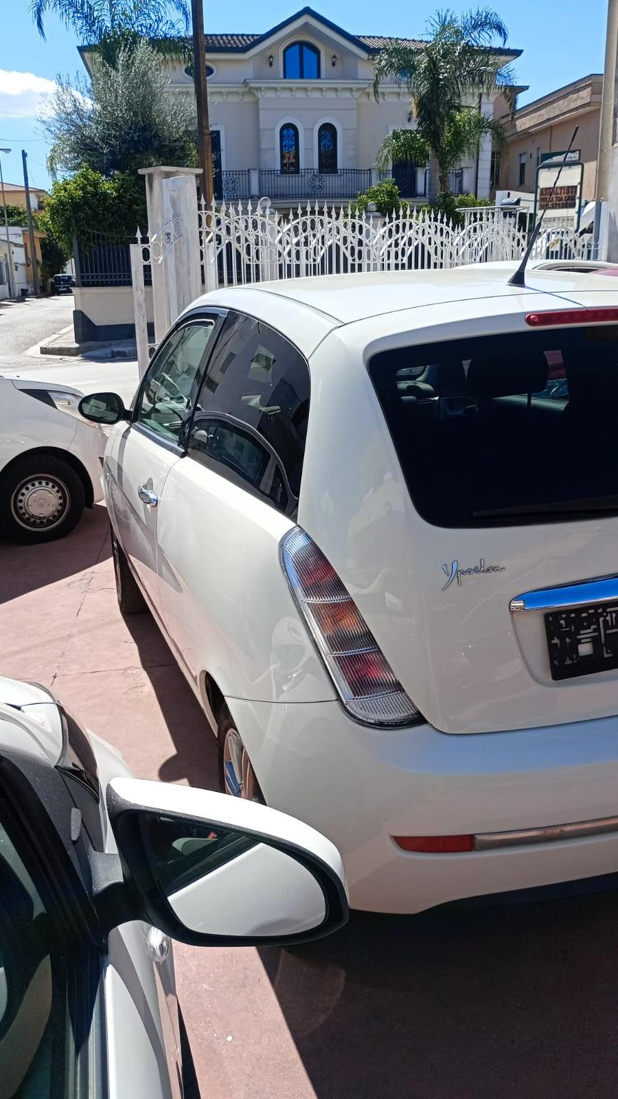 Lancia Ypsilon 1.2 Oro