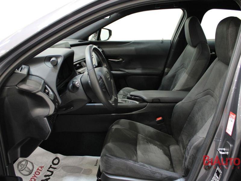 Lexus UX UX Hybrid Executive