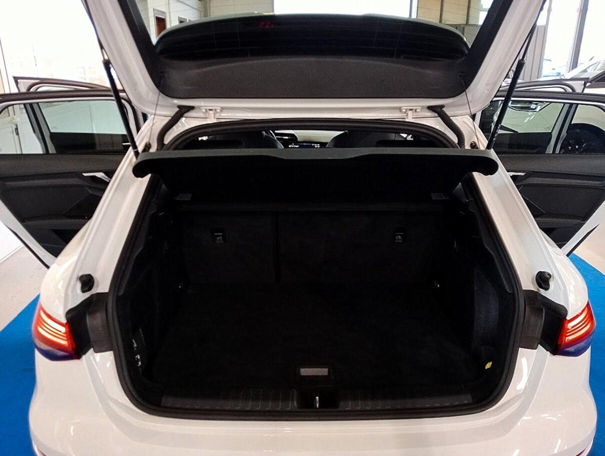 Audi A3 Sportback 40 2.0 TDI 200CV SLINE QUATTRO 19" IDENTITY BLACK