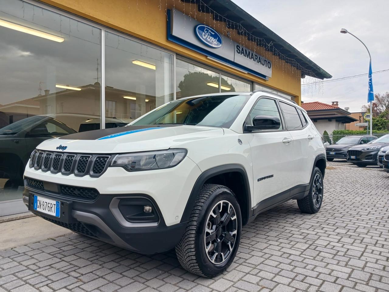 Jeep Compass 1.3 Turbo T4 240 CV PHEV AT6 4xe Trailhawk