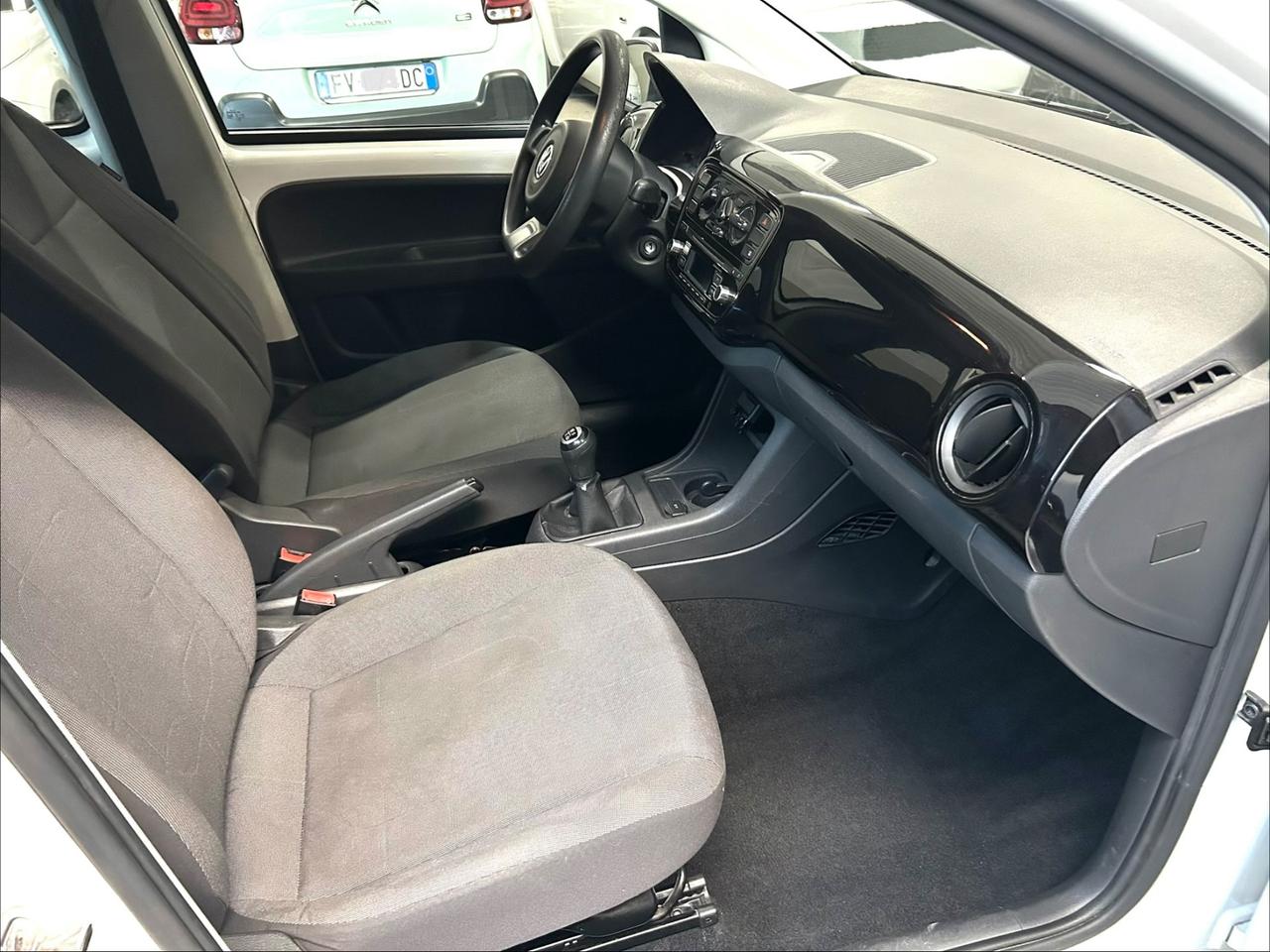 Volkswagen up! 1.0 benzina 5 porte