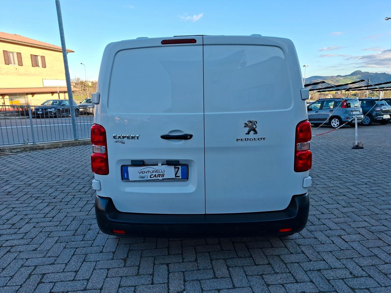 Peugeot Expert BlueHDi 115 S&S PC-TN Furgone CON GANCIO