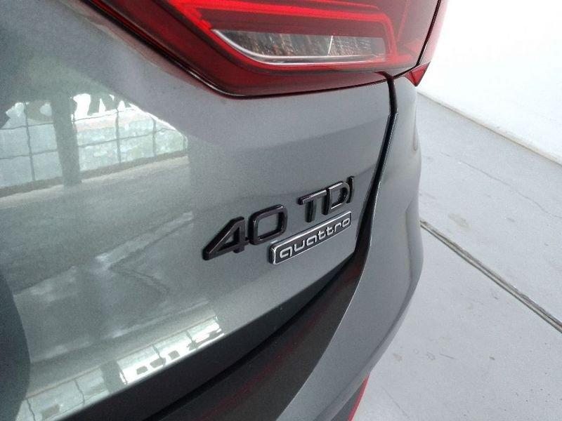 Audi Q3 Sportback 40 2.0 tdi Identity Black quattro 193cv s-tronic