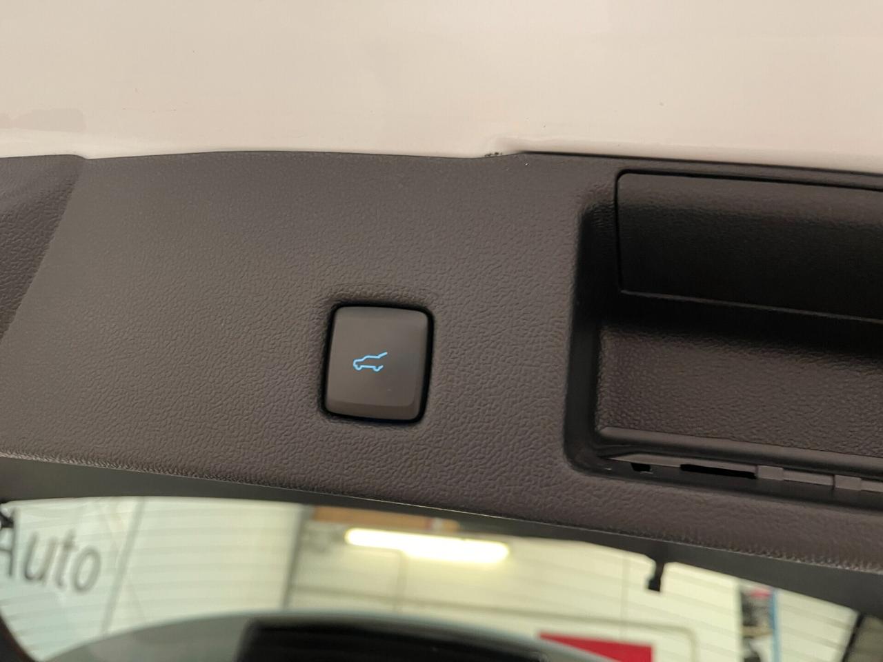 Ford Kuga ST-Line X 2.0d 120cv c.auto-Ok Neopat-LEGGI SOTTO