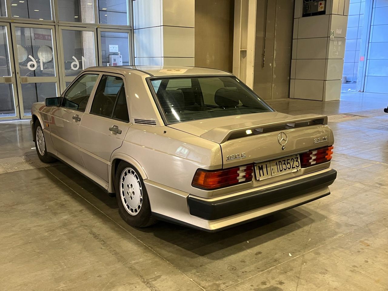 Mercedes 190 2.3 16v DA SISTEMARE