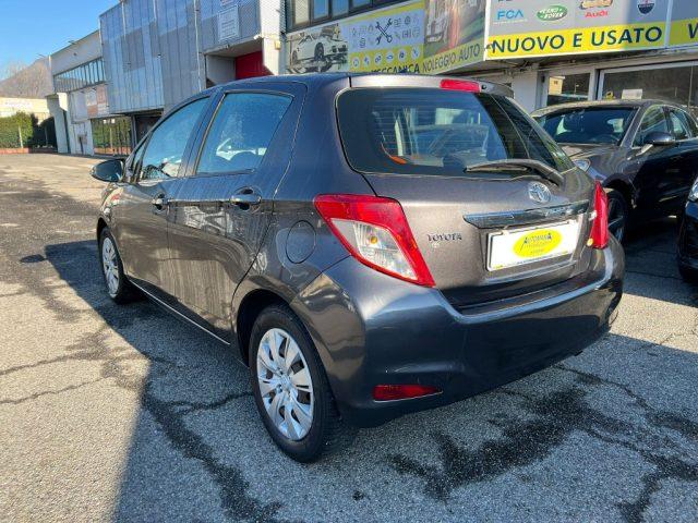 TOYOTA Yaris 1.0 5 porte Lounge