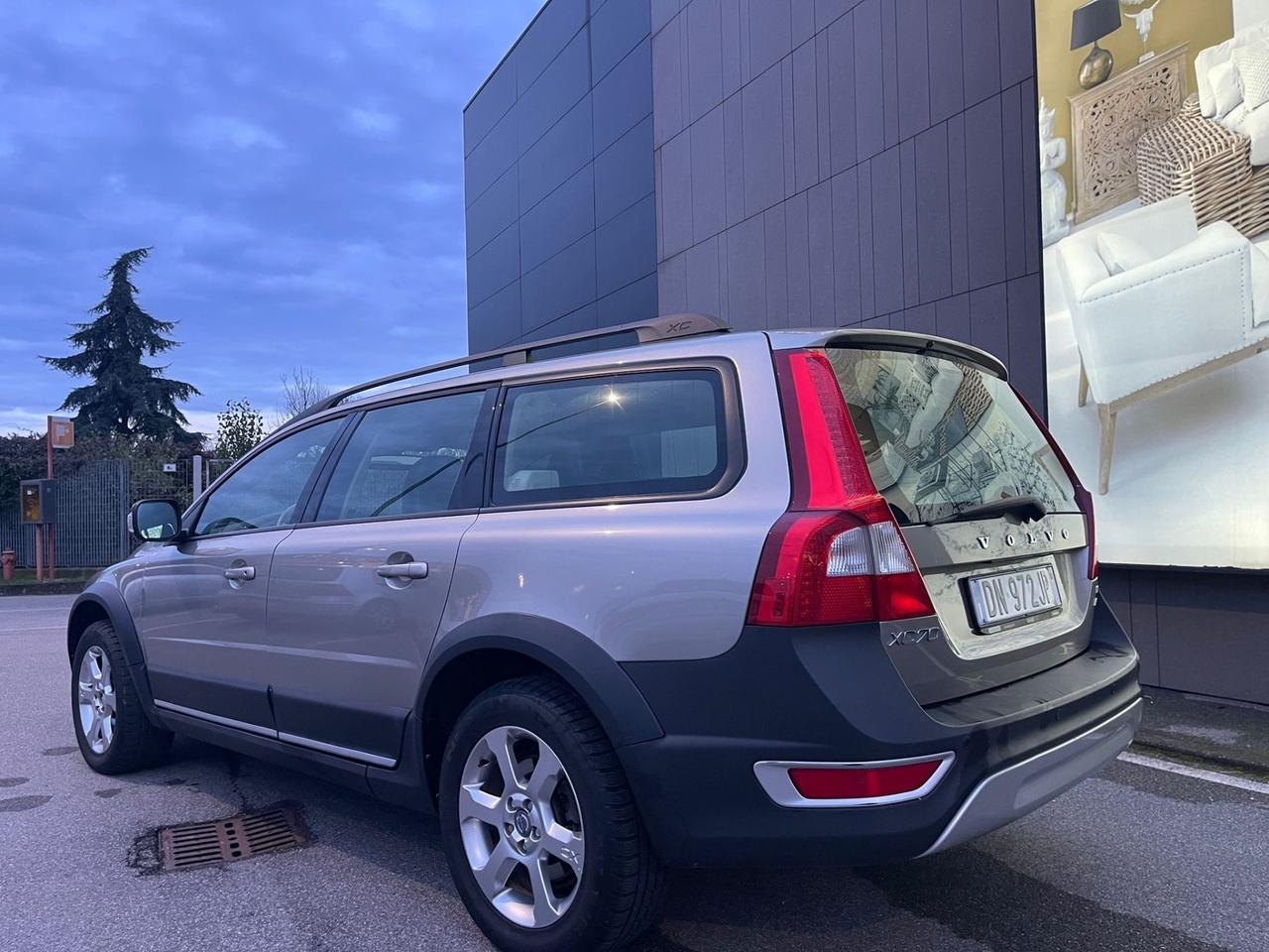 Volvo XC 70 XC70 D5 AWD Summum