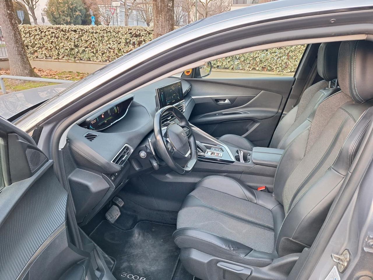 Peugeot 3008 Hybrid 225 e-EAT8 GT