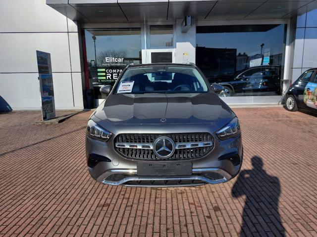 MERCEDES-BENZ GLA 200 Automatic Progressive Line Advanced Mild Hybrid