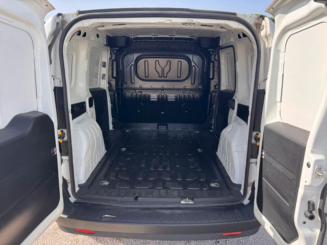 FIAT DOBLO 1.3MJT 95CV E6D-T 2021