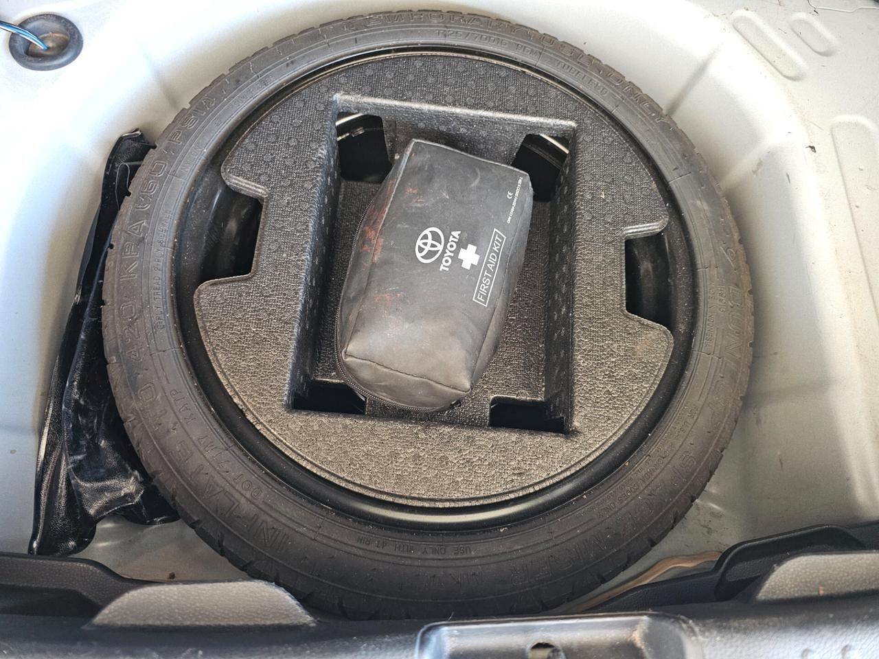 Toyota Yaris 1.5 Hybrid 5 porte Business