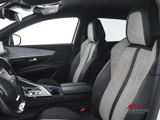 PEUGEOT 3008 Hybrid 225 e-EAT8 GT