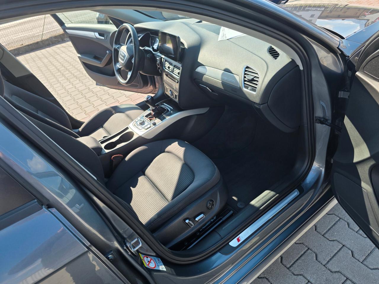 Audi A4 2.0 TDI 177 CV 4x4 full sport