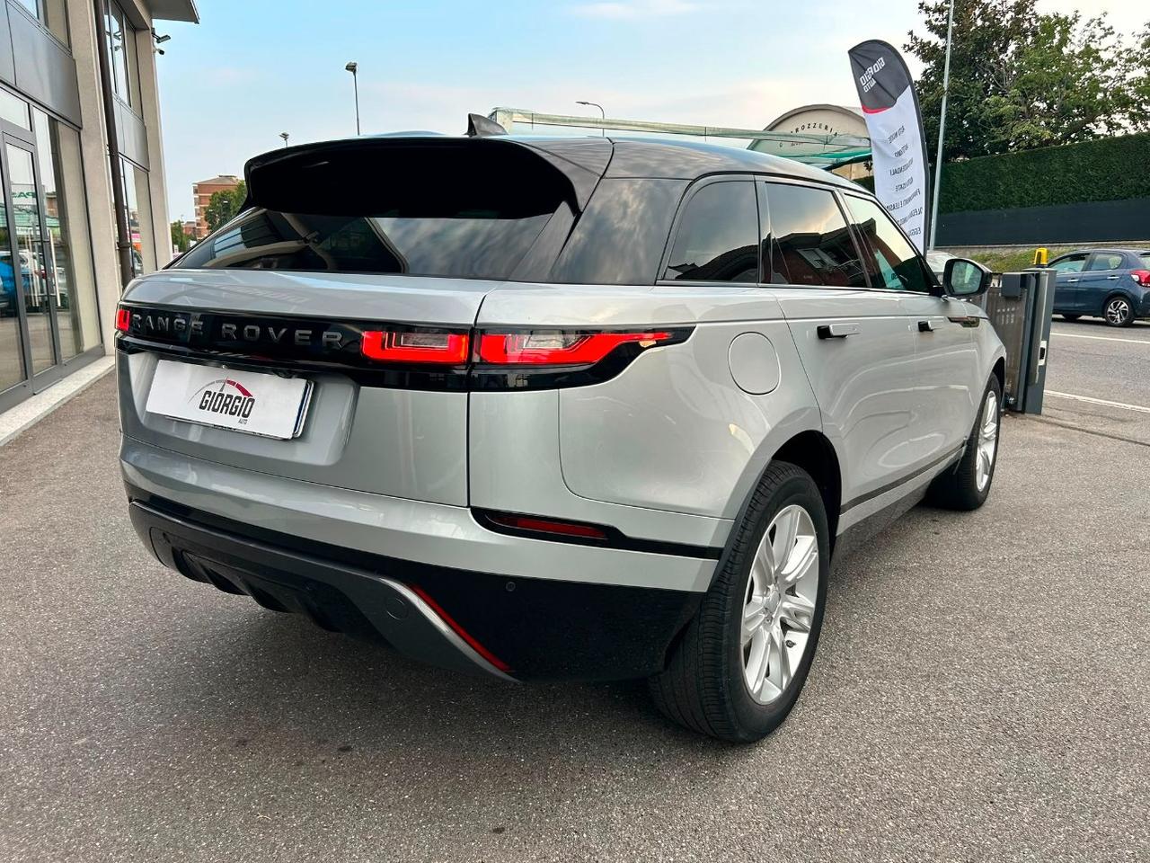 LAND ROVER Range Rover Velar 2.0D I4 240 CV R-Dynamic SE