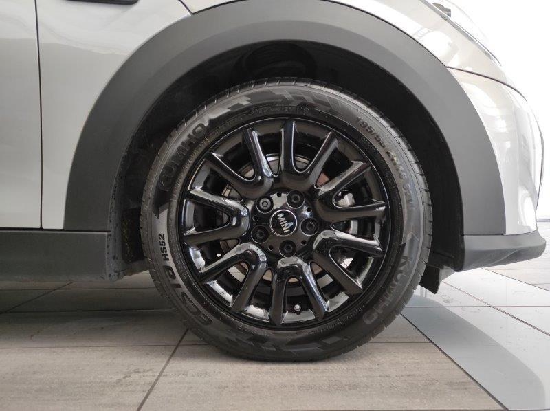 MINI Mini 5 porte (F55) - Mini 1.5 Cooper Classic 5 porte