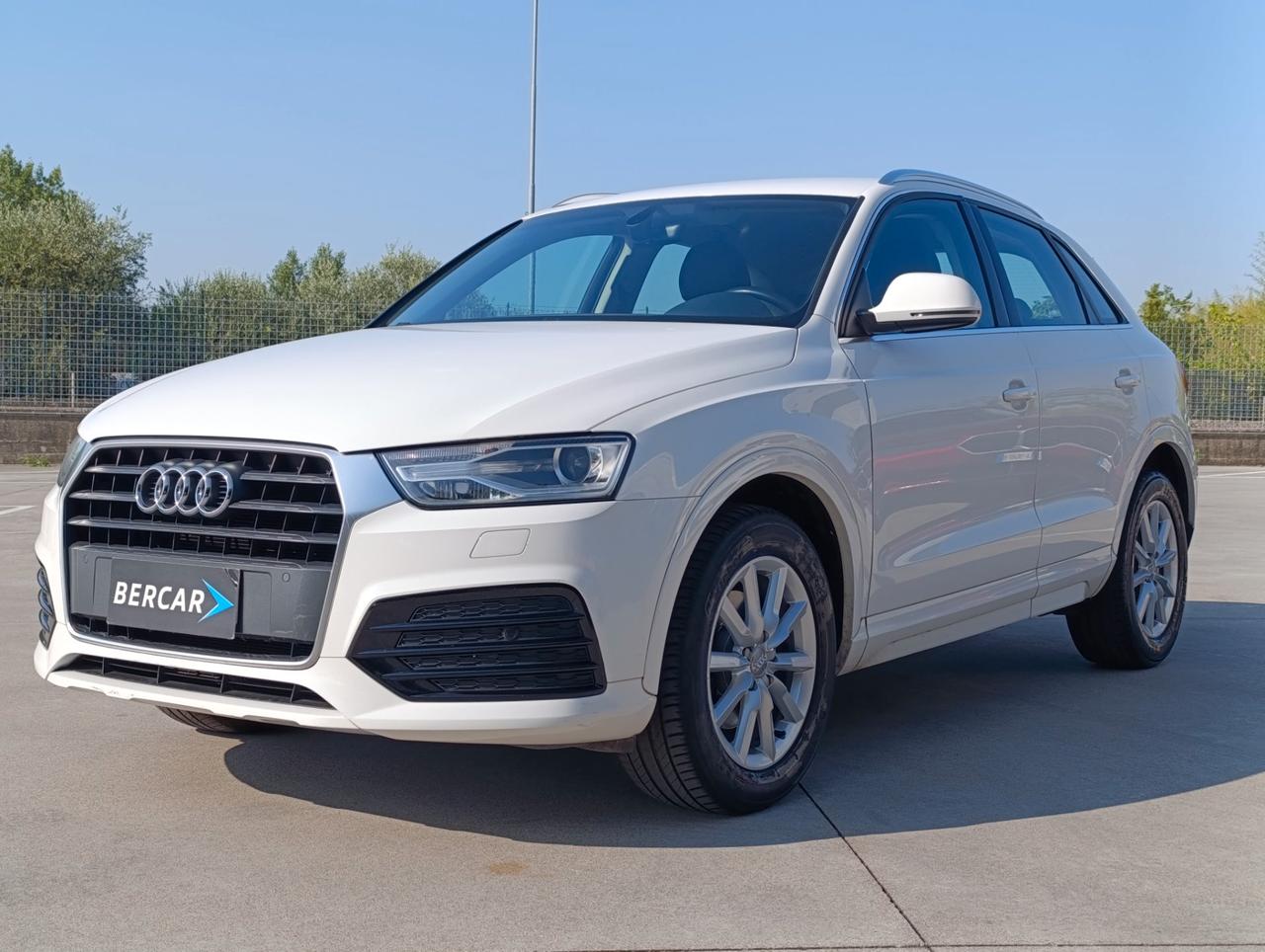 Audi Q3 2.0 tdi Business 120cv s-tronic