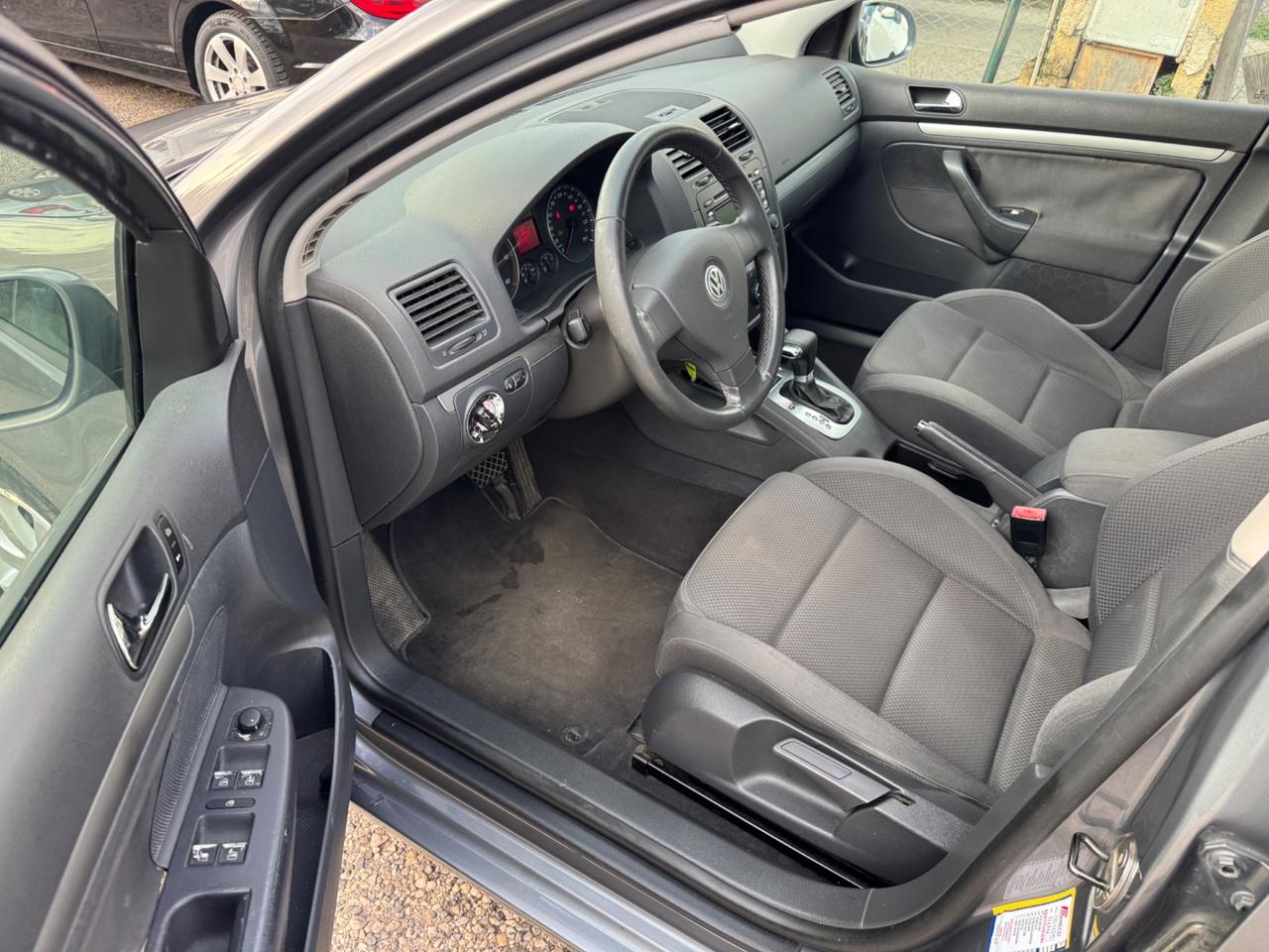 Volkswagen Golf 2.0 16V TDI 5p. Sportline