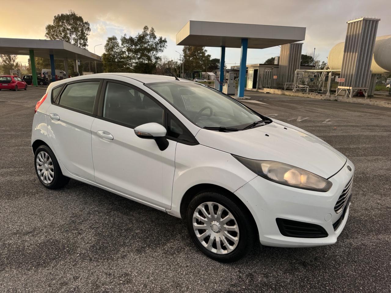 Ford Fiesta 1.4 5p. Bz.- GPL Titanium