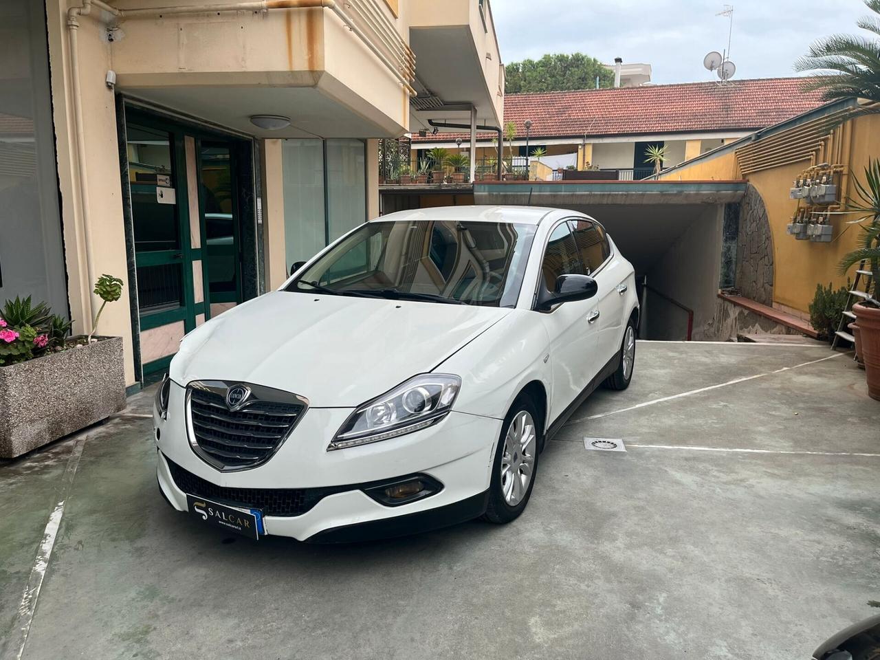 Lancia Delta 1.6 MJT 105 CV 2012