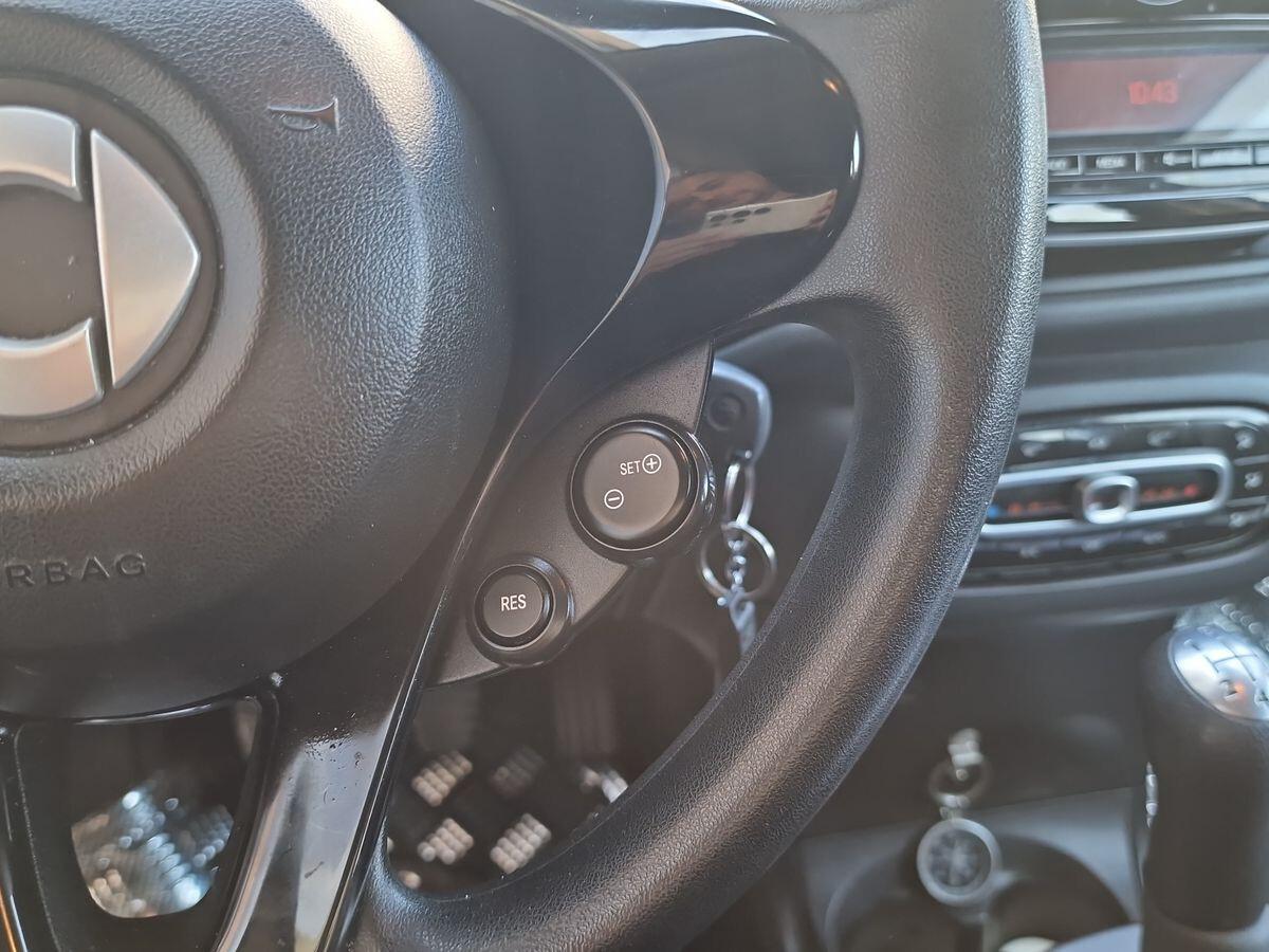 SMARt FORFOUR 1.0 PASSION