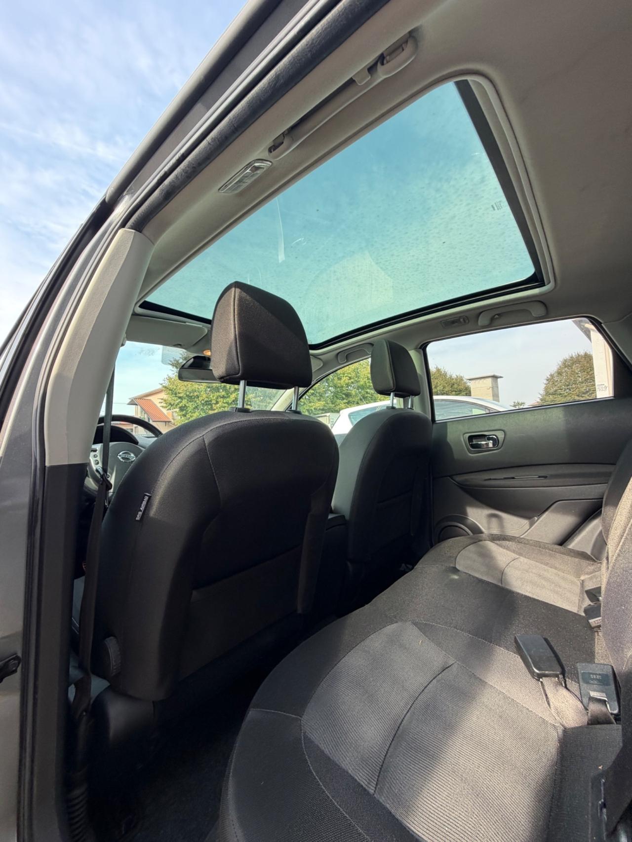 Nissan Qashqai 2.0 dCi DPF 4WD aut. Acenta